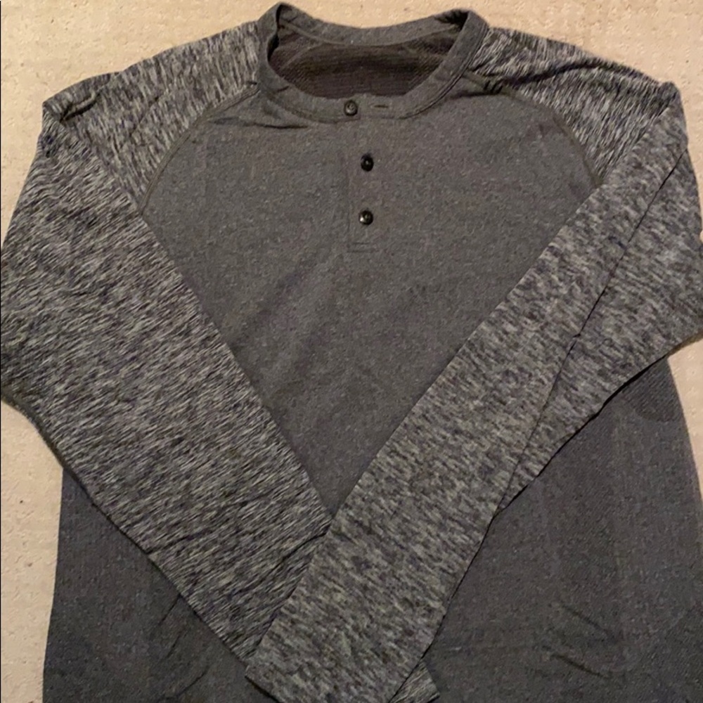 Lululemon Longsleeve Henley, Men’s Size Medium